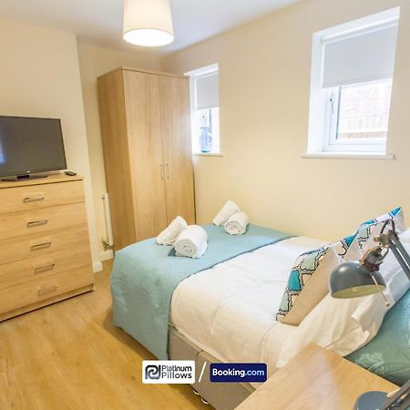 Modern Oxford 2 Bedroom Apartments, Near Headington Hospital, Families & Contractor Accommodation With Parking Exteriör bild