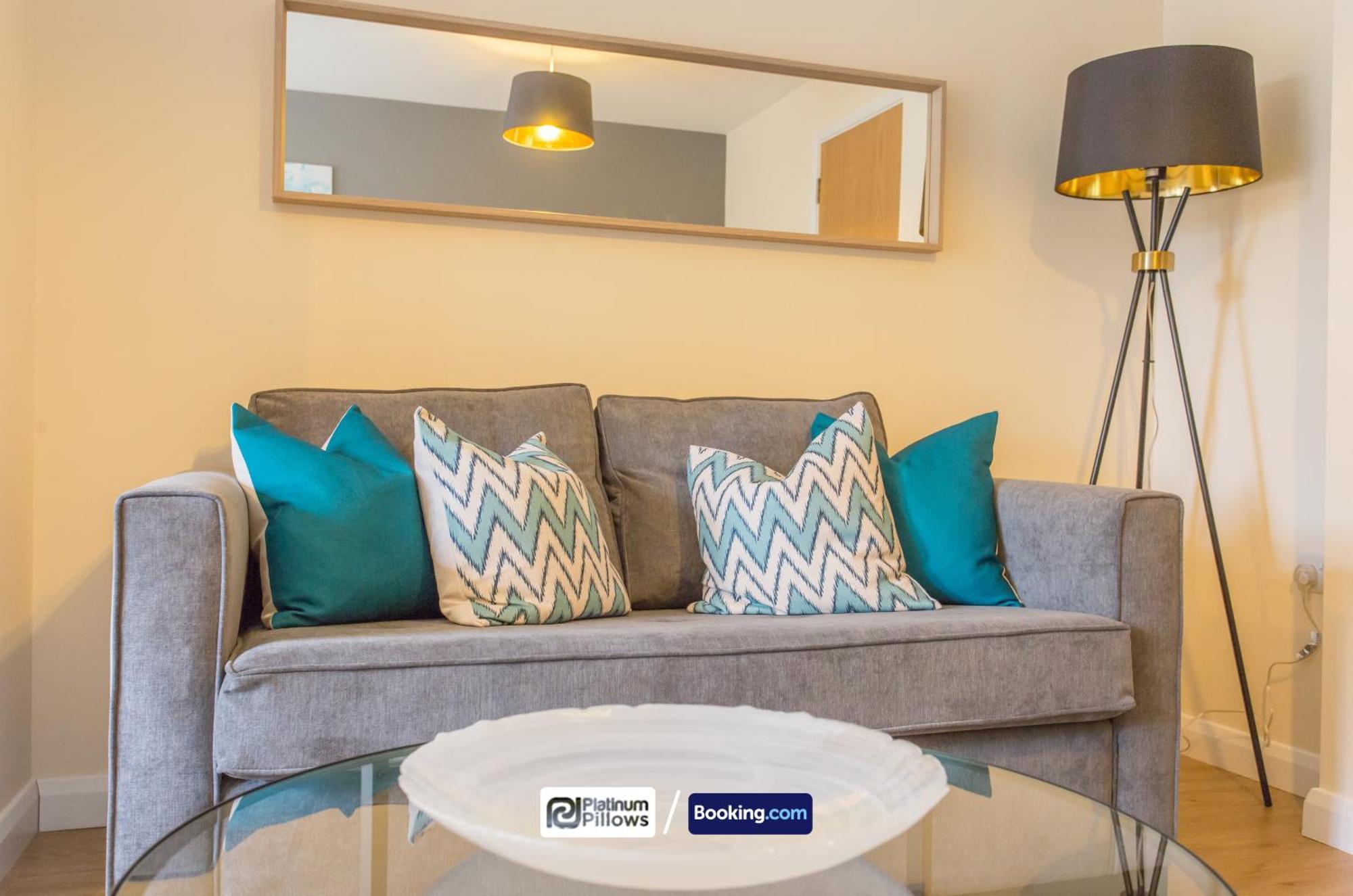Modern Oxford 2 Bedroom Apartments, Near Headington Hospital, Families & Contractor Accommodation With Parking Exteriör bild
