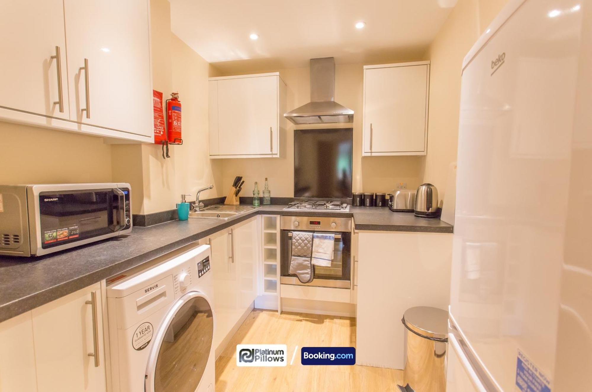 Modern Oxford 2 Bedroom Apartments, Near Headington Hospital, Families & Contractor Accommodation With Parking Exteriör bild