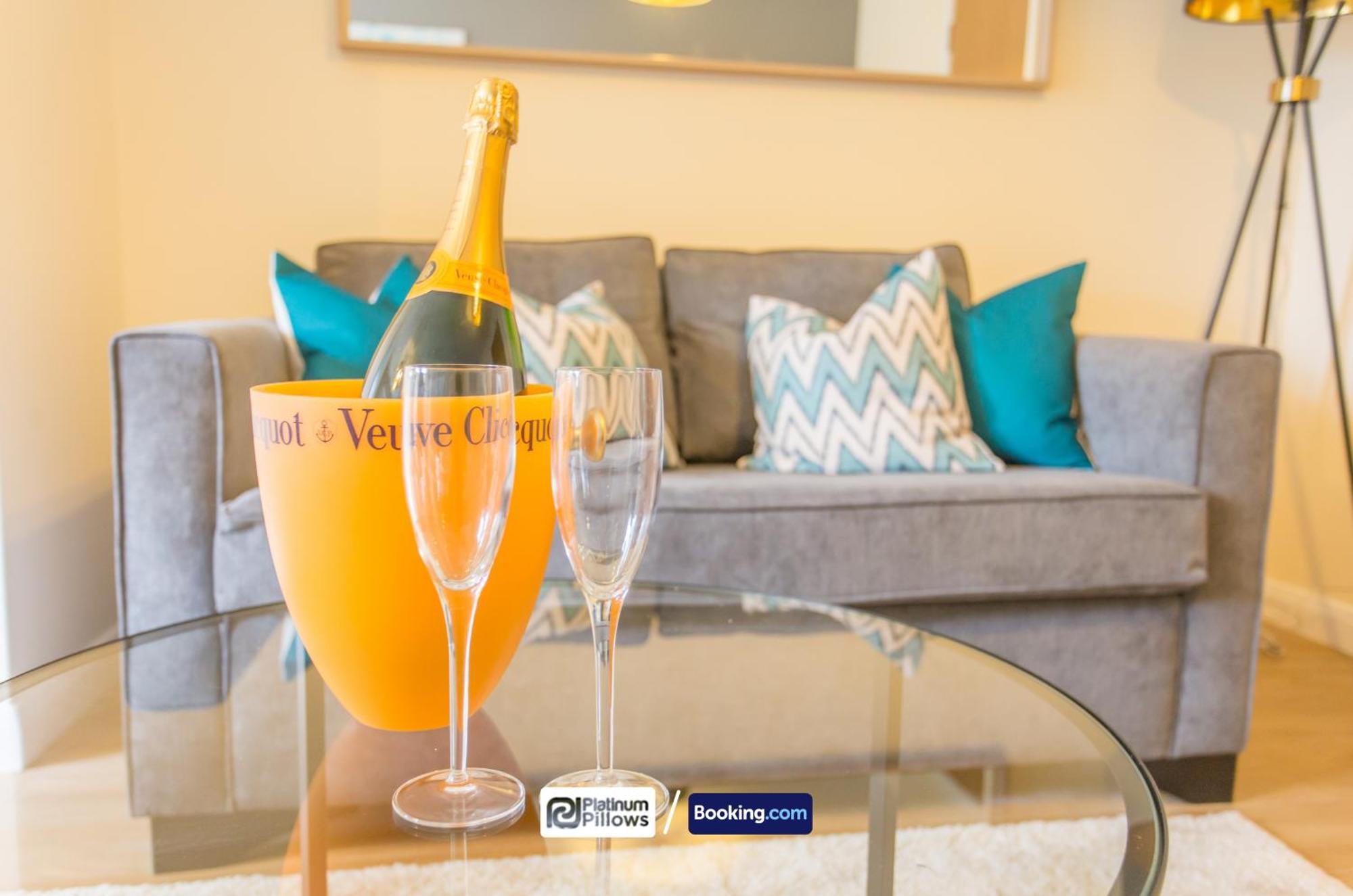 Modern Oxford 2 Bedroom Apartments, Near Headington Hospital, Families & Contractor Accommodation With Parking Exteriör bild