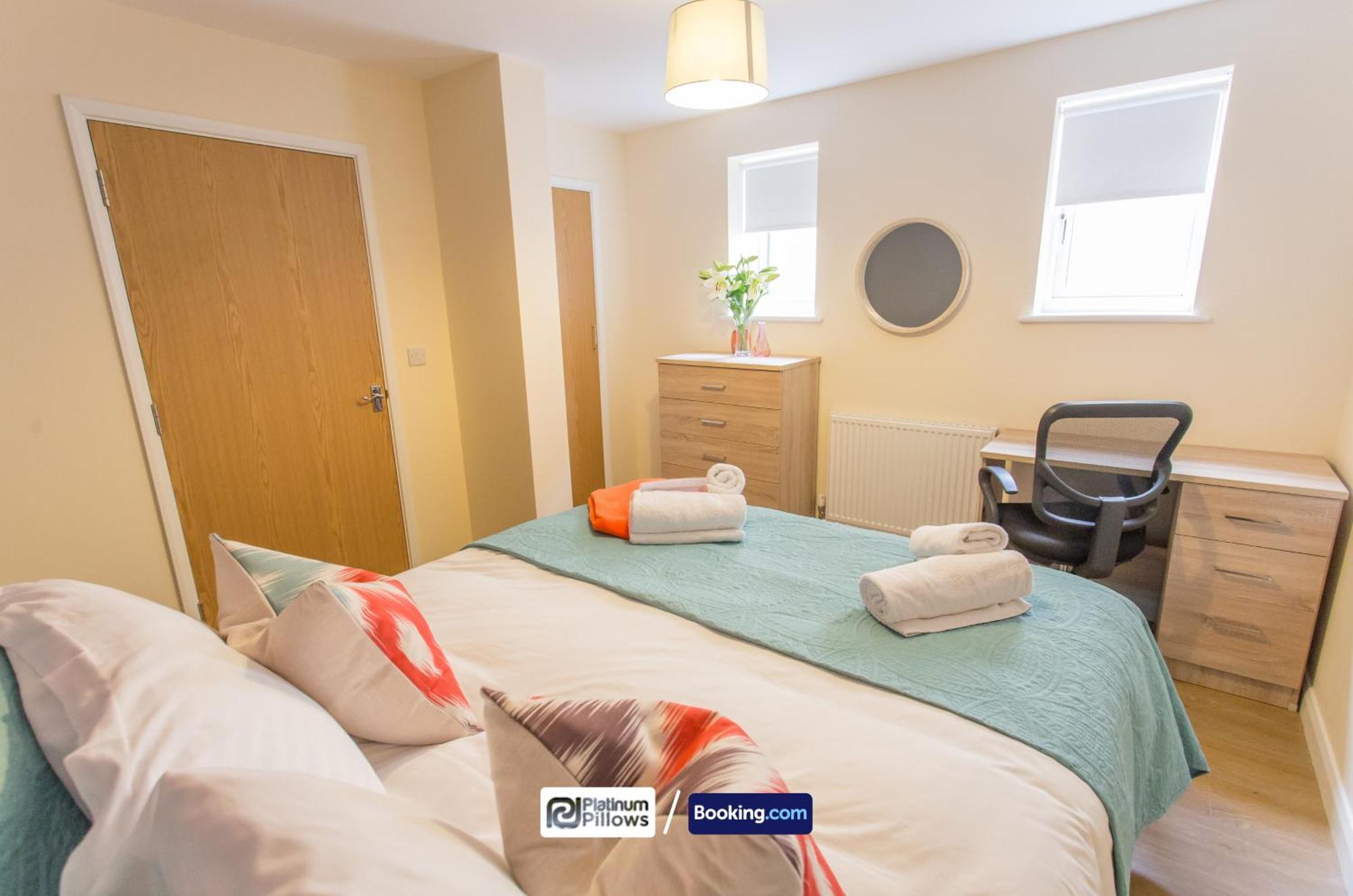 Modern Oxford 2 Bedroom Apartments, Near Headington Hospital, Families & Contractor Accommodation With Parking Exteriör bild