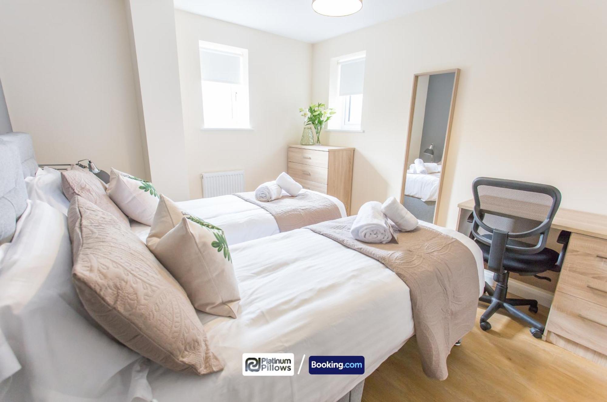 Modern Oxford 2 Bedroom Apartments, Near Headington Hospital, Families & Contractor Accommodation With Parking Exteriör bild