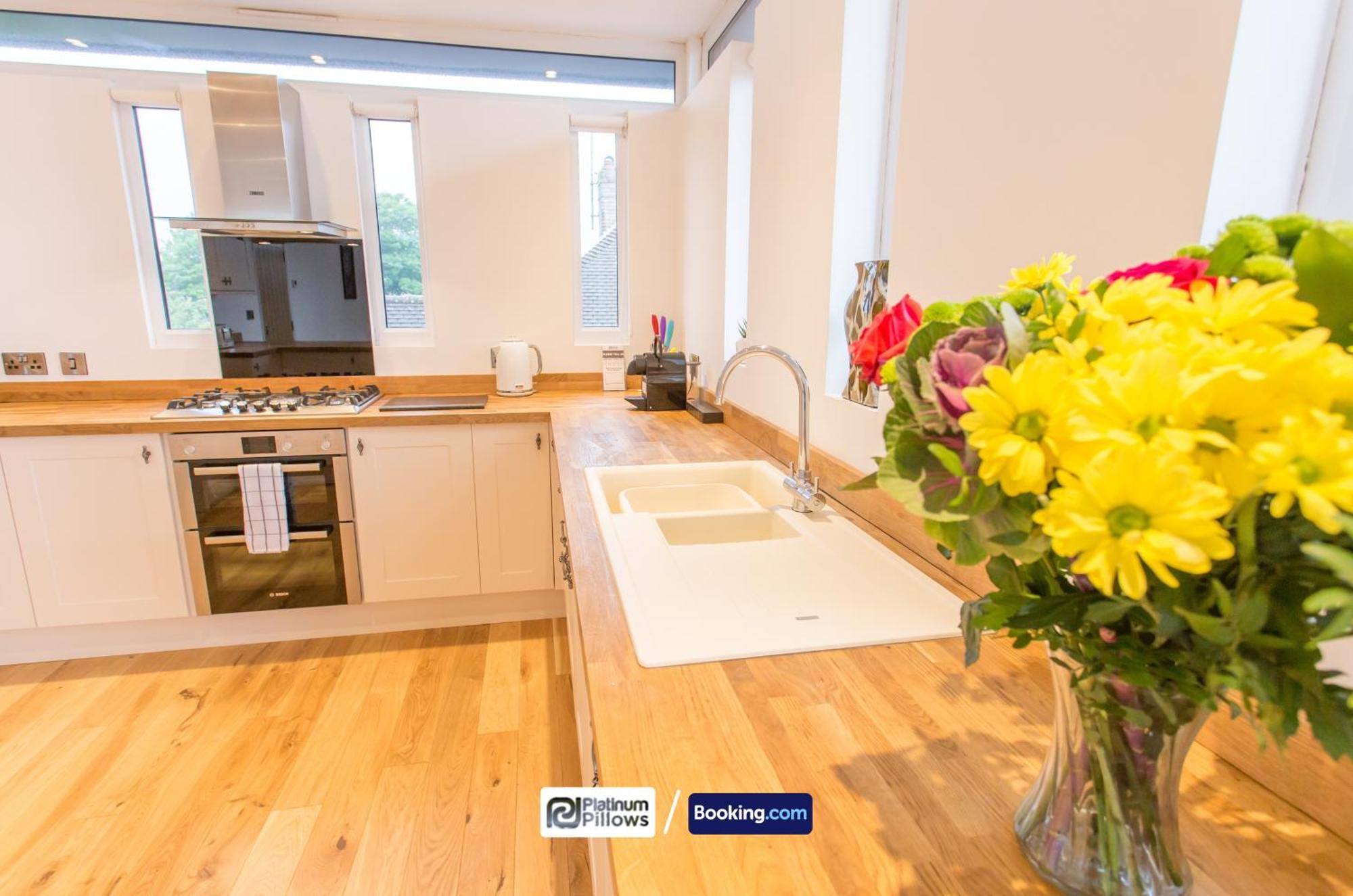 Modern Oxford 2 Bedroom Apartments, Near Headington Hospital, Families & Contractor Accommodation With Parking Exteriör bild
