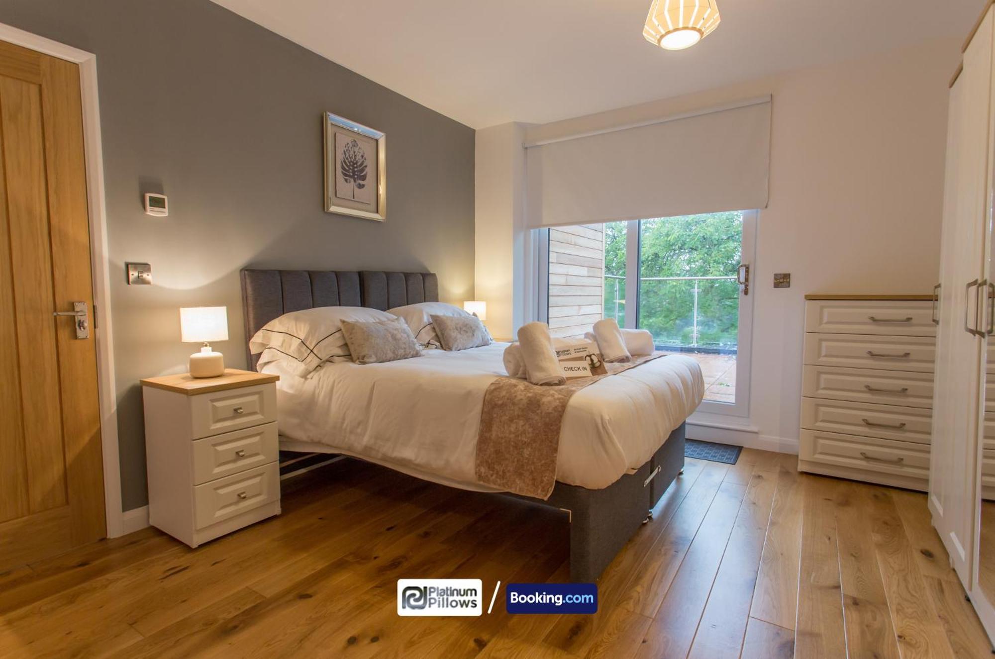 Modern Oxford 2 Bedroom Apartments, Near Headington Hospital, Families & Contractor Accommodation With Parking Exteriör bild