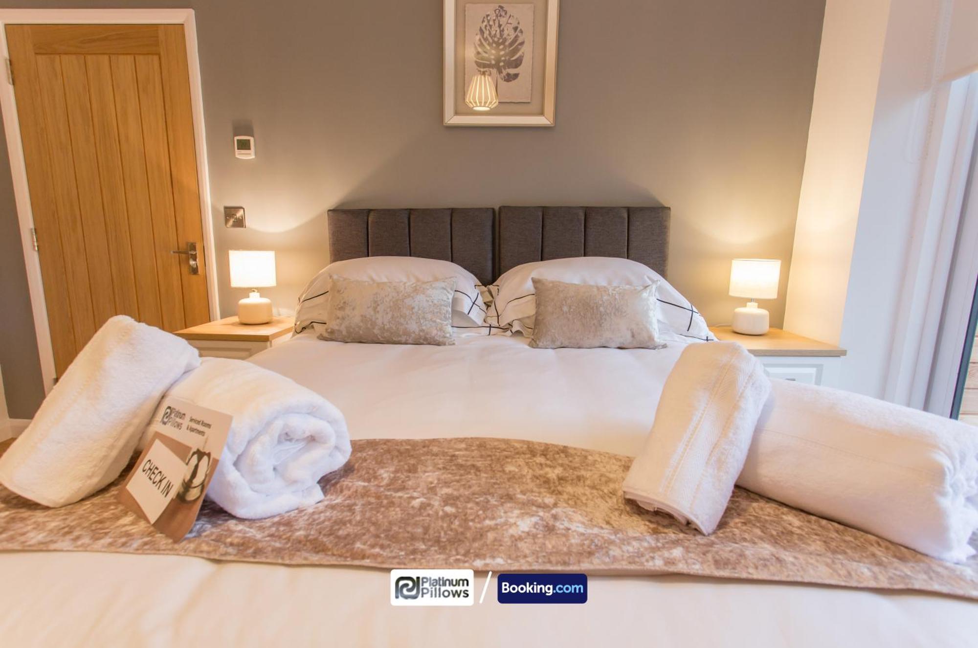 Modern Oxford 2 Bedroom Apartments, Near Headington Hospital, Families & Contractor Accommodation With Parking Exteriör bild