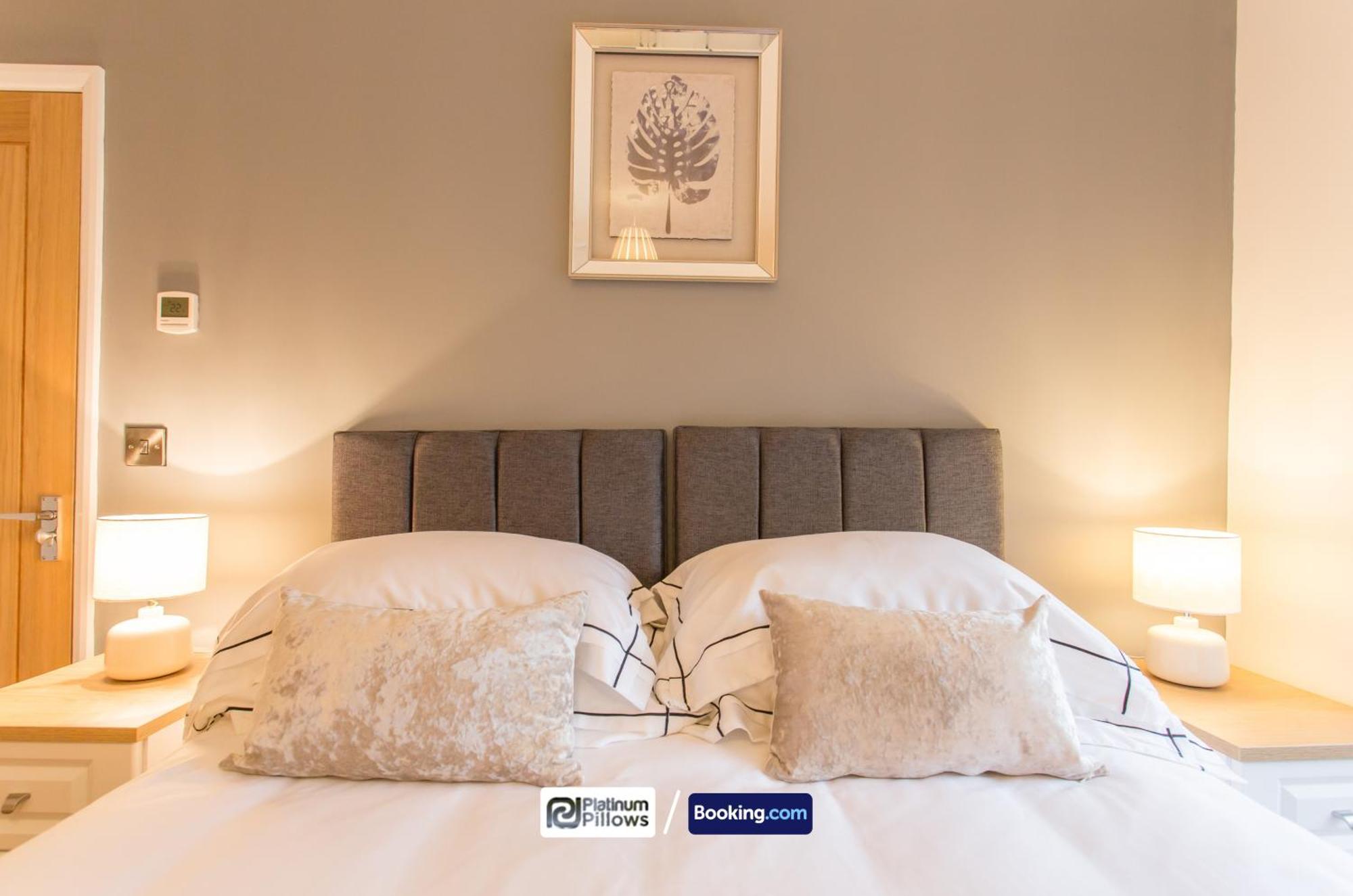 Modern Oxford 2 Bedroom Apartments, Near Headington Hospital, Families & Contractor Accommodation With Parking Exteriör bild