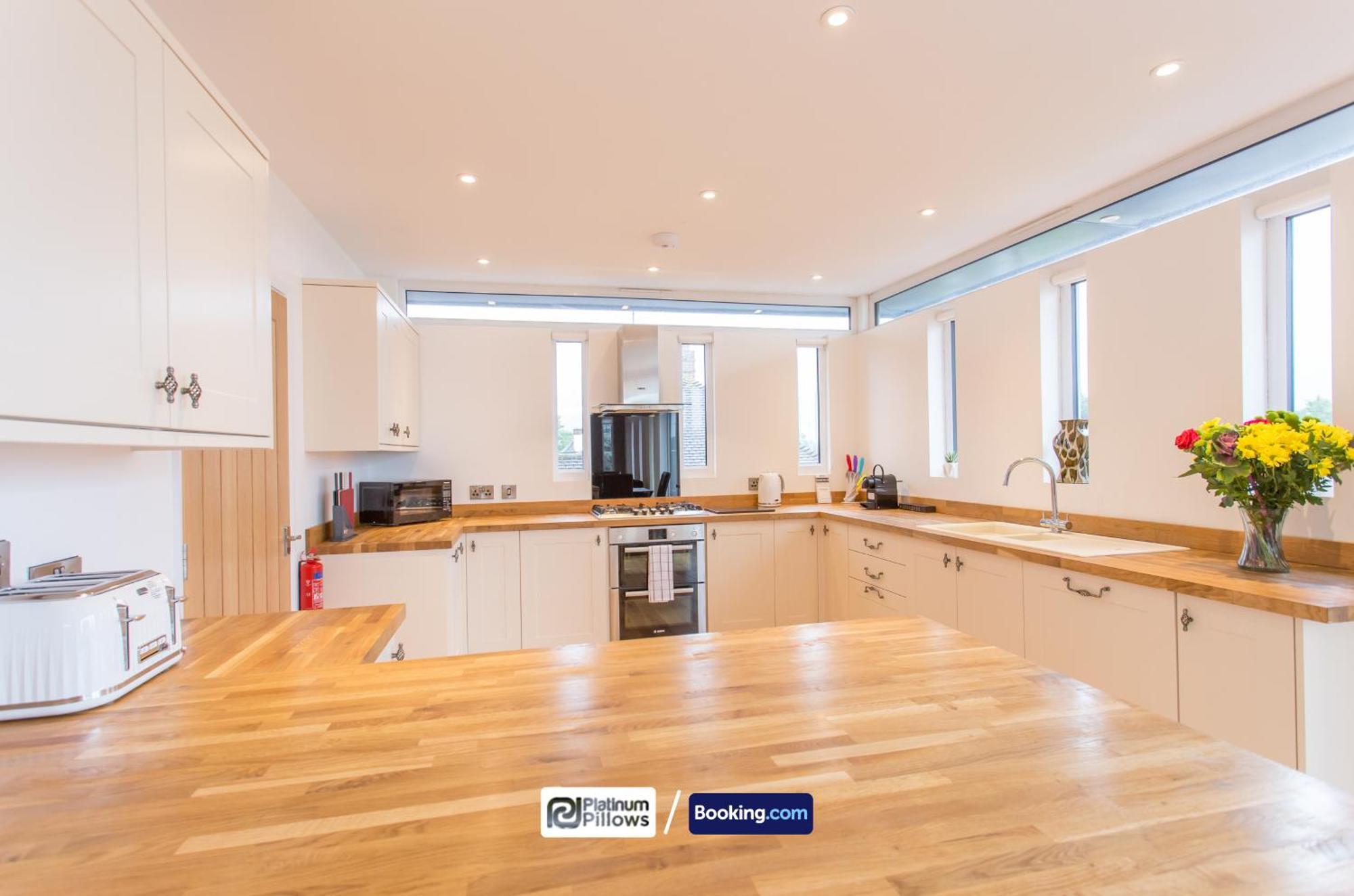 Modern Oxford 2 Bedroom Apartments, Near Headington Hospital, Families & Contractor Accommodation With Parking Exteriör bild